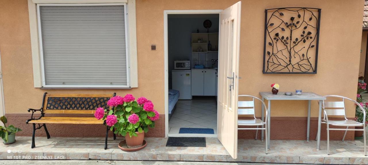 Apartmán Hodosi Apartman Veľký Meder Exteriér fotografie