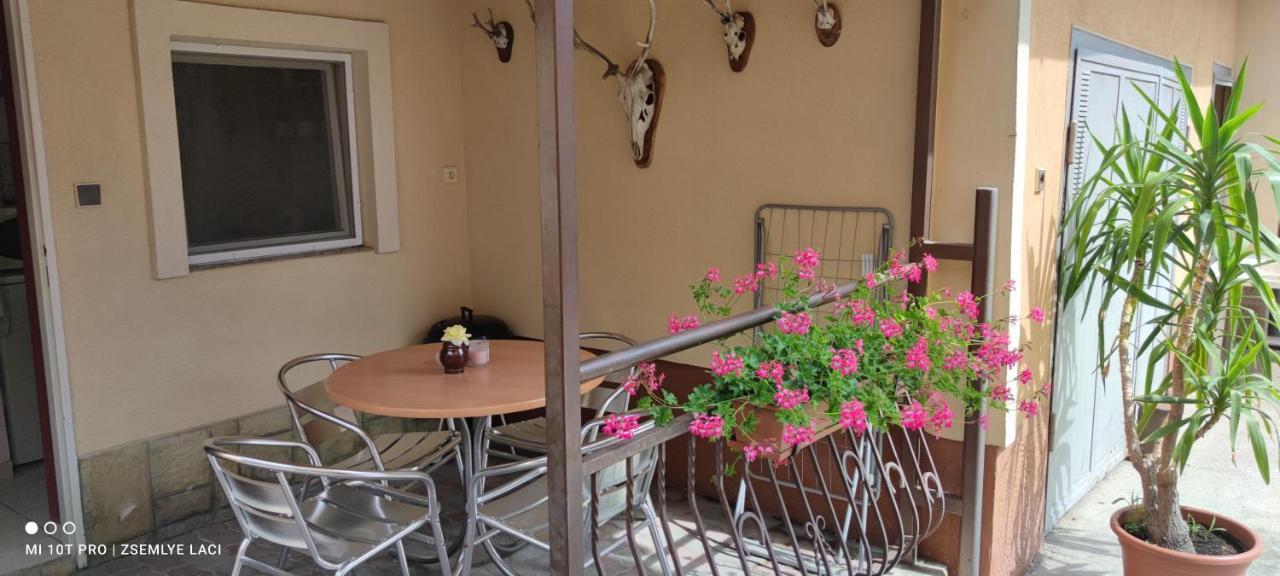 Apartmán Hodosi Apartman Veľký Meder Exteriér fotografie