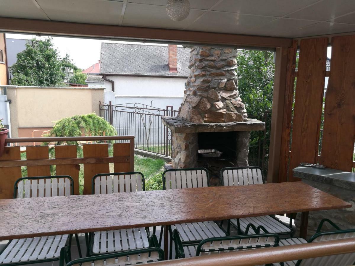 Apartmán Hodosi Apartman Veľký Meder Exteriér fotografie